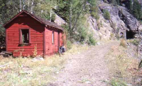 Looking west to unnamed tunnel at km 123.