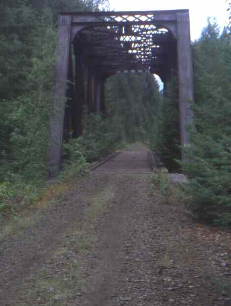 Steel bridge at km 70.8.