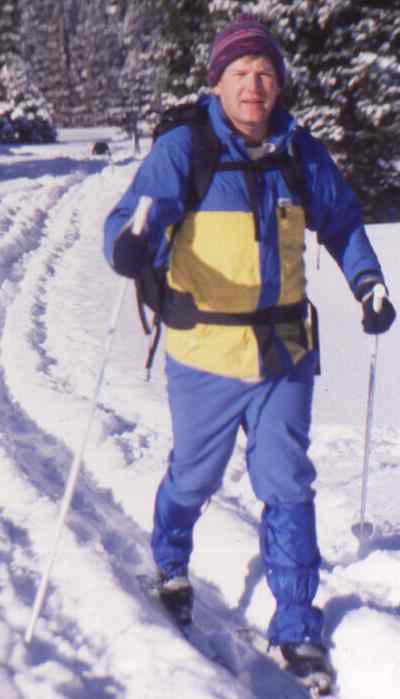 Mitchell burning up the trail on the way up to MacArthur Pass.
